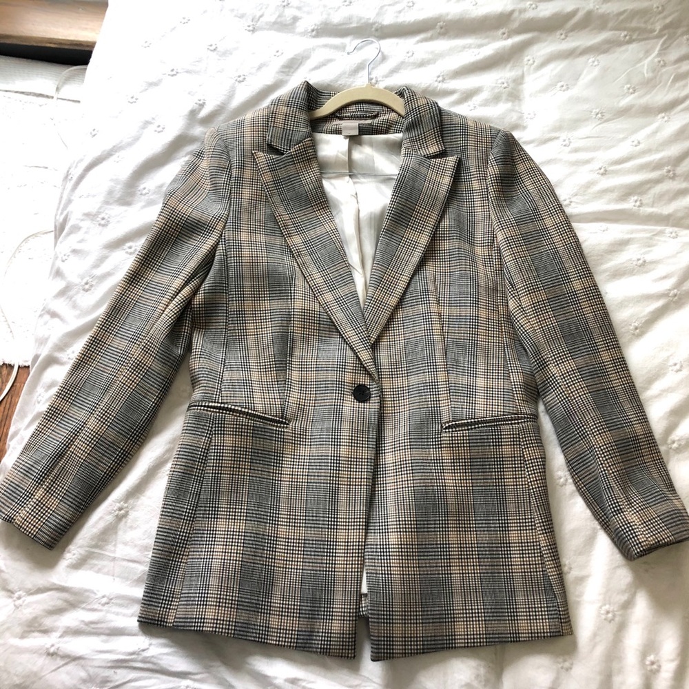 H&M women’s checkered blazer. Size M